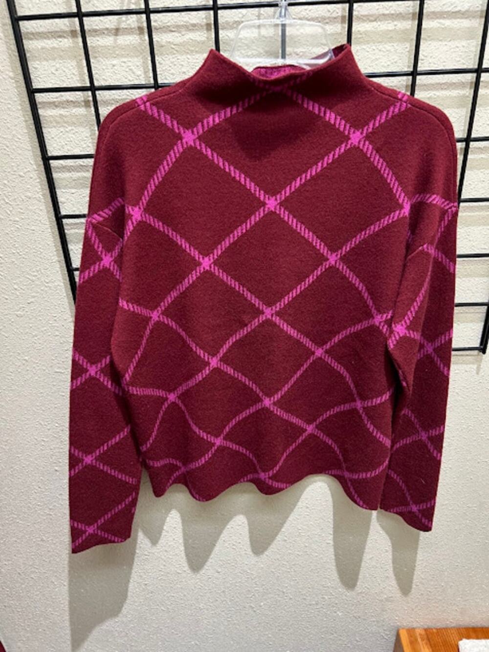 Tahari Windowpane Plaid Mock Neck Sweater Women's Medium Burgundy Pink